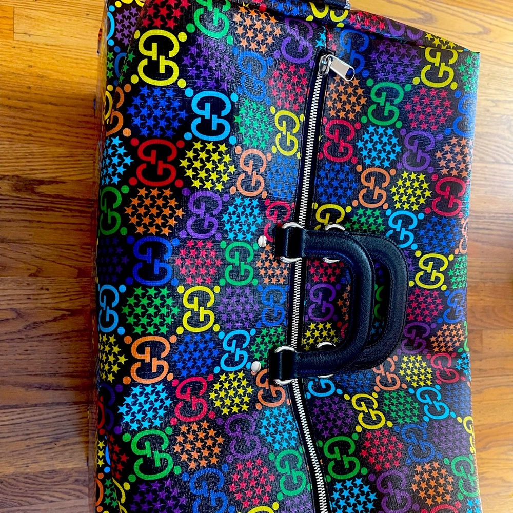 Gucci duffle bag